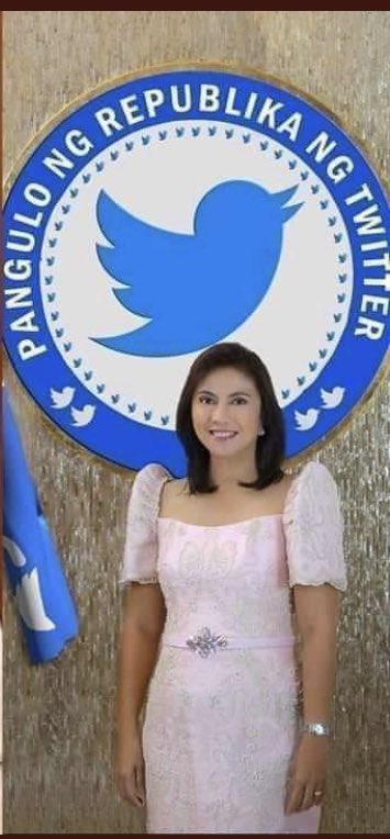 ⁦<a href="/aikarobredo/">Aika Robredo</a>⁩ ⁦<a href="/jpgrobredo/">Tricia Robredo</a>⁩ Her Excellency President of the Republic of Twitter ⁦<a href="/lenirobredo/">Leni Robredo</a>⁩ 😂😂😂😂