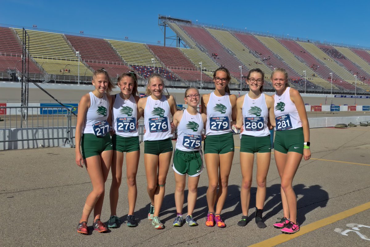 Jenison Girls Cross Country is MITCA Academic All-State, with a combined 3.817 GPA! Fantastic job working hard on the course AND in the classroom, ladies! 💚
