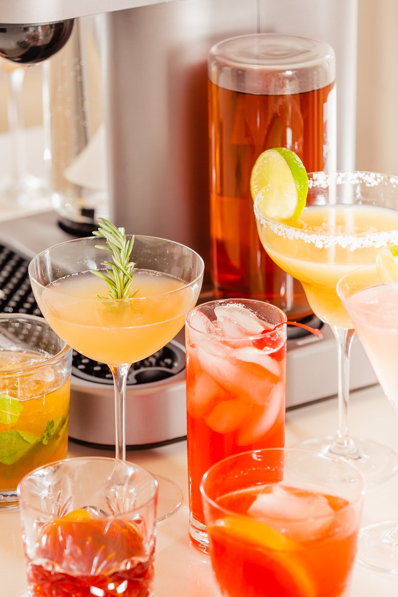 Bartesian's tweet photo. Forbes recommends #Bartesian to improve #happyhourathome!
https://t.co/4YK7V85DBI...
.
#cocktail #gifts #bestgifts #luxury #drinkmaker #cocktailhour #holiday2020 #holidaygifts #cocktailgift #cocktailsathome #giftideas #gift #luxurylife #happyhour #happyhourathome #happyhourtime https://t.co/RyVFtAaU0i