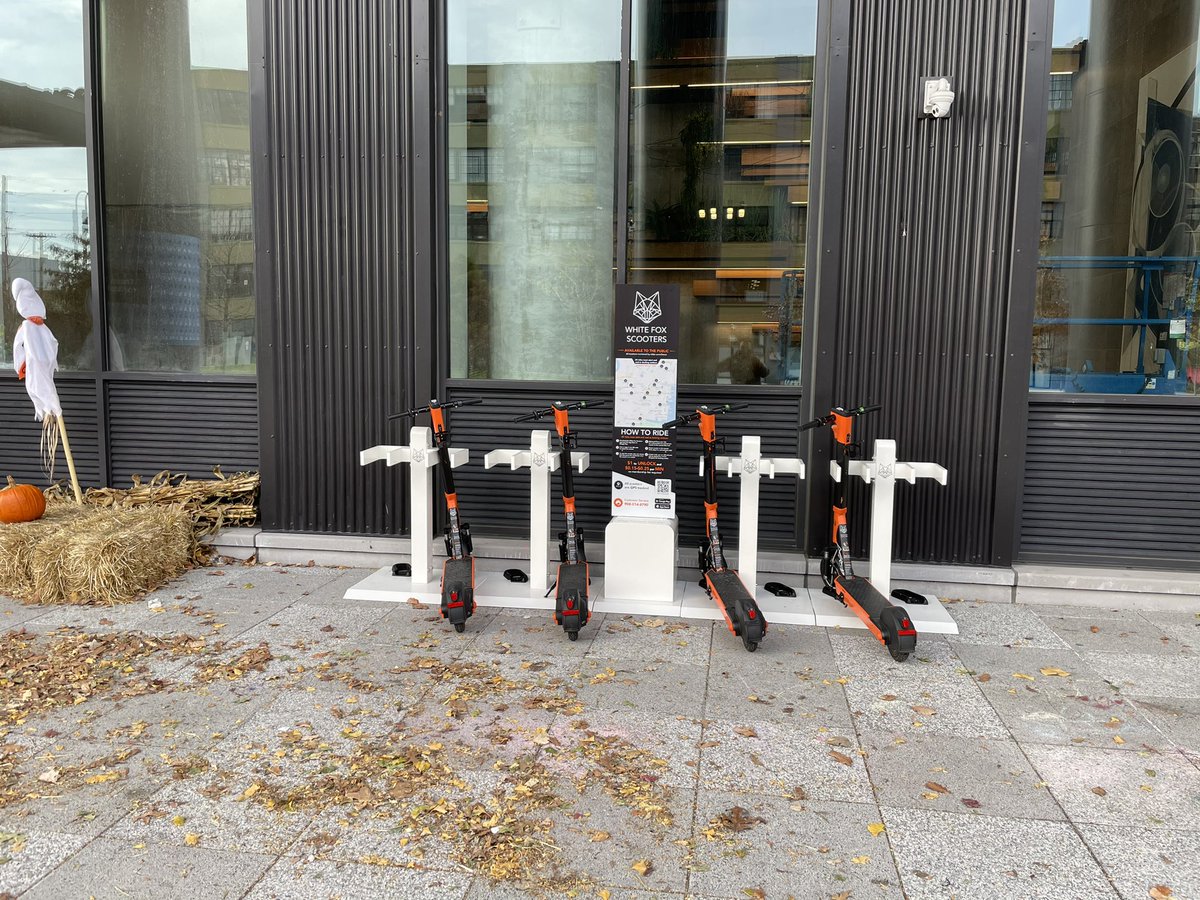 WhiteFoxScooter's tweet photo. Our 7Seventy House Location has moved to the front of the building and is blending into the October color theme! https://t.co/n5RTA5PCoU