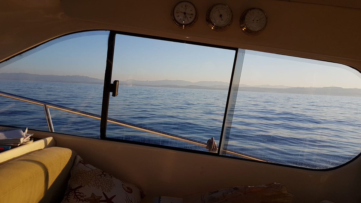 “Nel progresso che caratterizza la società moderna, il #pescatore può talvolta sentirsi tentato dal desiderio di un lavoro sicuro sulla terra ferma. Eppure, chi è nato sul mare non può sradicare il mare dal suo cuore...”(Papa Francesco) #WorldFisheriesDay
