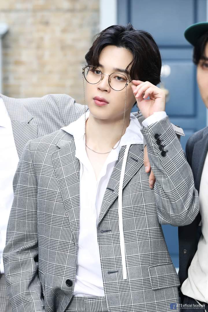 btstxt_ash's tweet photo. #BTS #방탄소년단 #BTS_POPUP
#CONCEPT_PHOTO #btscomeback
#conceptphoto #btscomeback2020
#btsupdates #btsweverse #btsweibo #BTS_BE #bts_telepathy
#LifeGoesOn #BTSARMY
#Jungkook #Taehyung #jimin #jhope #suga #namjoon #seokjin #V #btsedit #btsvideo
@btstxt_army7
@BTS_twt
@bts_bighit https://t.co/yvB6t1sYJr