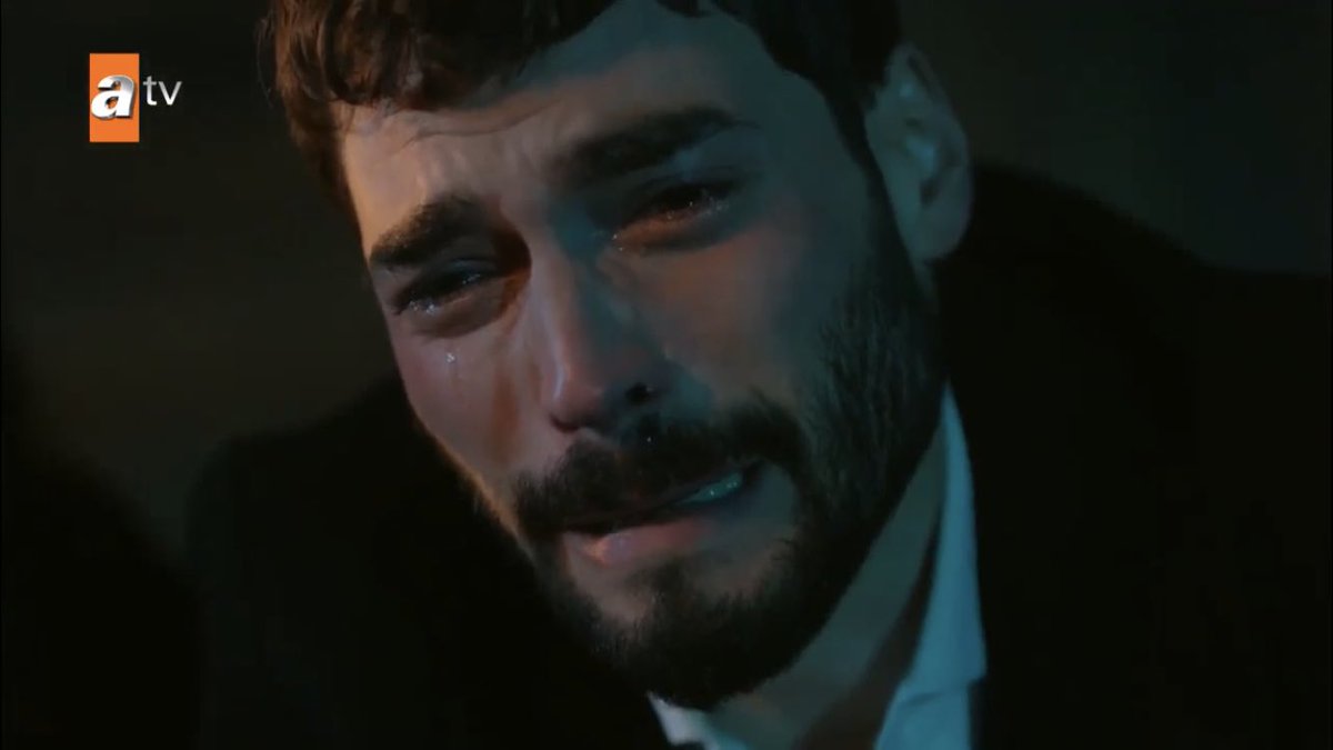 not miran recalling his childhood with his trash father as ahmet kaya plays in the background i’m the saddest girl in the world  #Hercai