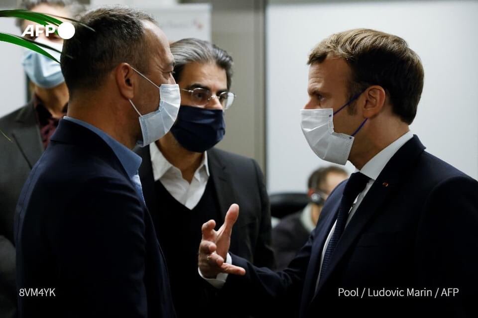 JonathanLacote's tweet photo. 🇫🇷🇦🇲
Le Président de la République @EmmanuelMacron s'est rendu aujourd'hui dans les locaux du Fonds Arménien de France pour soutenir le #Phonéthon, collecte de fonds destinée à financer une aide aux populations déplacées du #HautKarabakh https://t.co/em9INFSEW7