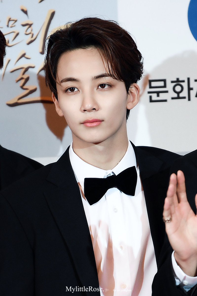 17_BitterSweet_'s tweet photo. ➖

*.:･.｡**.:･.｡**.:･.｡**.:･.｡**.:･.｡**. :･.｡**
#SEVENTEEN #세븐틴 #セブチ #JEONGHAN #정한 #ジョンハン #YoonJeonghan #윤정한 #ユンジョンハン #尹淨漢
*.:･.｡**.:･.｡**.:･.｡**.:･.｡**.:･.｡**. :･.｡**

〈📷💎: @Mylittlerose95 님〉 https://t.co/PKn0Zww9cK