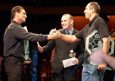 #RT @MMAHistoryToday: Nov21.2003
17 years ago today,
Ken Shamrock & Royce Gracie became the first fighters to be inducted into the UFC Hall of Fame. https://t.co/dVGY1569WA
