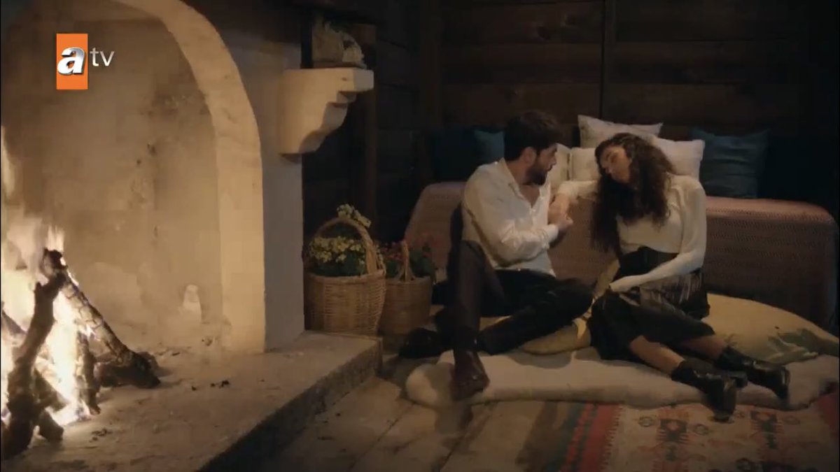 he’s so careful not to wake her up I’M SOFT  #Hercai  #ReyMir