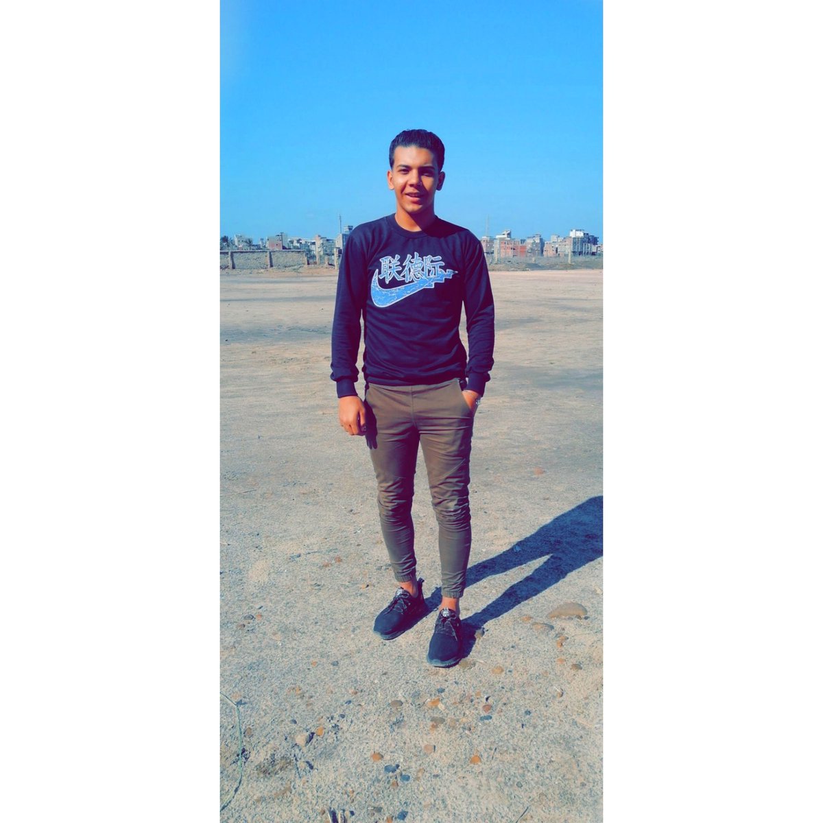hedar_mido's tweet photo. اگـــتم گـل حَاجــه جــوه قلبــگ يـمـگن قلبــگ يحــس و يقــف.."🙂🖤💔✋ https://t.co/UBbqiFz82A