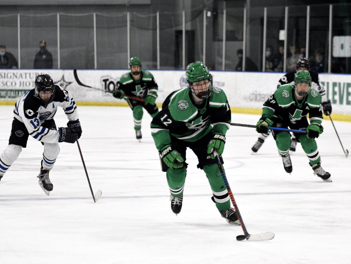 bickler_j's tweet photo. Nice Shorthanded Gino @PashbyWill !! Go @DSEHC15O @T1EHL https://t.co/UtEVmgxUkD