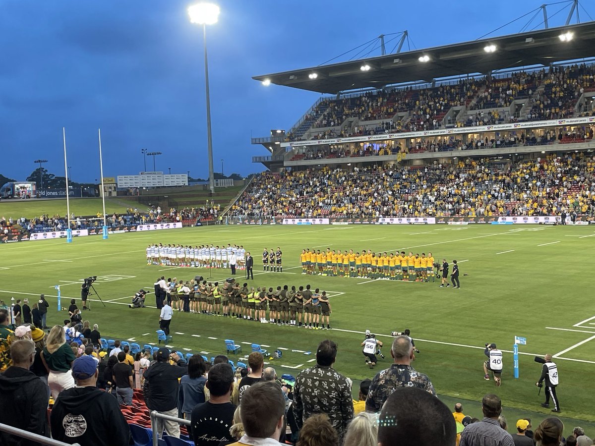 Australia vs Argentina yesterday was good. Not bad for my first and maybe only live sports event in 2020. https://t.co/4EgSxh4Vf5