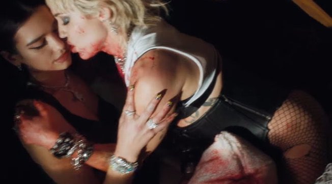 quellogay's tweet image. Eccole insieme