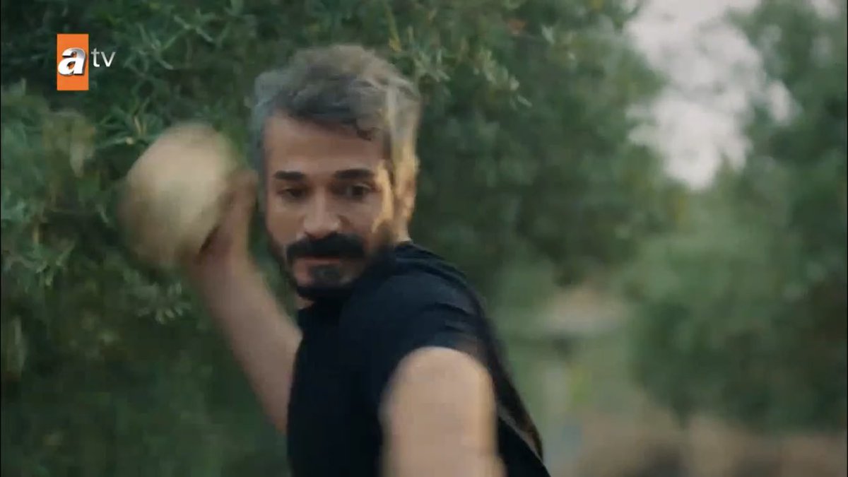 miran chops wood and firat throws stones as a coping mechanism  #Hercai