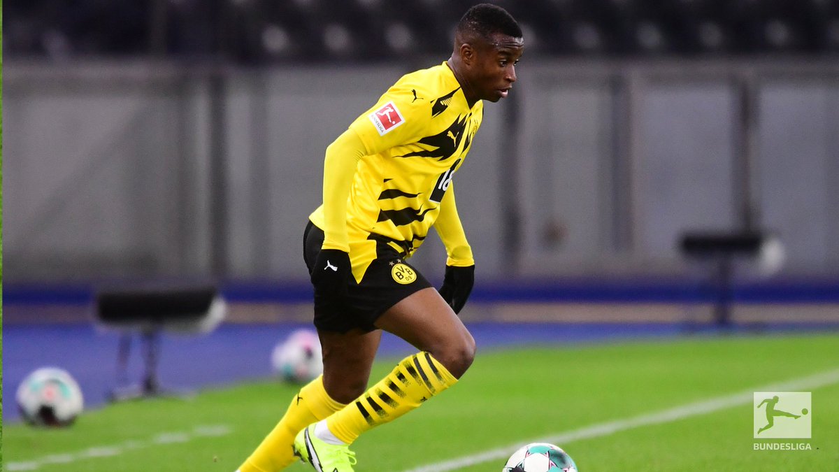 16 years and one day.

Youssoufa Moukoko is now the youngest player to ever feature in the Bundesliga 👶