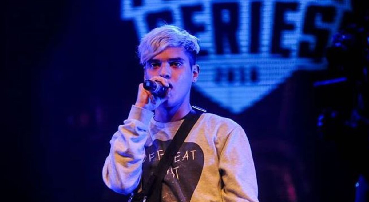 StayOverthinker's tweet photo. "A mi me da igual que me llamen o no el favorito, vos quedate con la fama que yo no la necesito, estoy haciendo mi música por eso no compito, tanto tiempo rapeando, bueno, me picó el bichito"

- Dani

#RedBullArgentina #RedBullBatalla https://t.co/pr4BOqeMFg