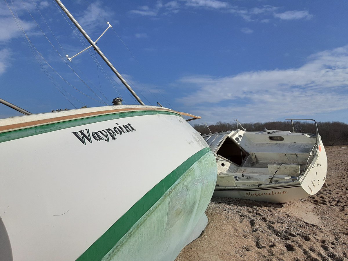 ctmuseum's tweet photo. Another beautiful November day. @petermarteka must be livid! 😉 Anyone missing a boat or two? #BluffPoint https://t.co/j6xgPdjgR2