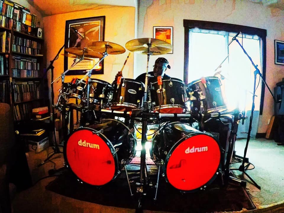 edoctorsmith's tweet photo. I just converted these Ddrum drums into hybrid acoustic - electronic drums with Remo Silentstroke mesh heads, Ddrum Pro Triggers and rubber hoop protectors. #ddrums https://t.co/8Aeo0z9enz