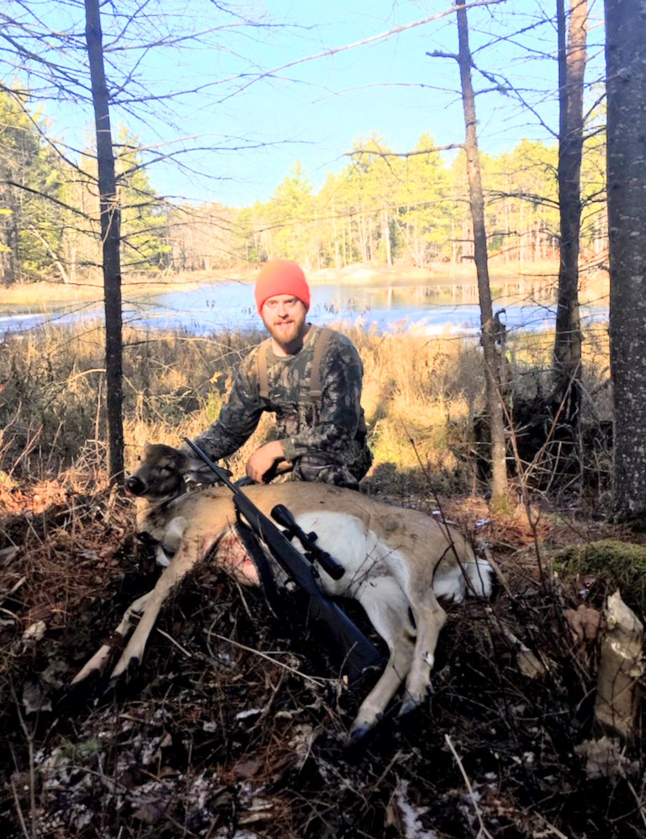 HuntCommander's tweet photo. #TeamHuntCommander camp got it done this year!! #itsdown #huntingseason #HuntCommander
Goodluck to everyone still out there grinding!! 🦌 https://t.co/cMkh2cDY70