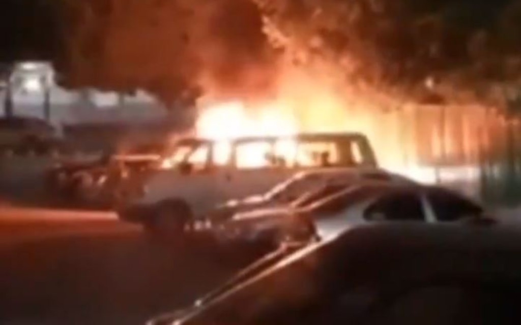 AristeguiOnline's tweet photo. Lanzan explosivos contra médico del IMSS en Morelos; muere calcinado https://t.co/8SfxD3kBBq https://t.co/dtNwmmX7Jv