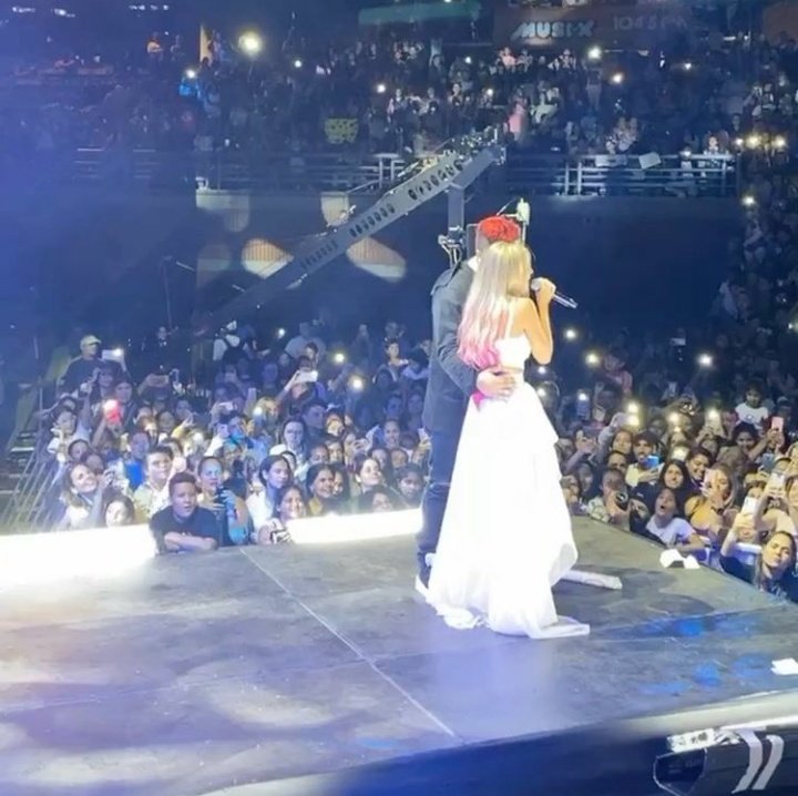 MundoKatieAngel's tweet photo. Hoy hace 1 año de esta noche tan maravillosa de la cual tuve el privilegio de viviiirr💜✨🙌🏻 @IamKatieAngel #InvencibleTour https://t.co/OoyuQ9n4u5