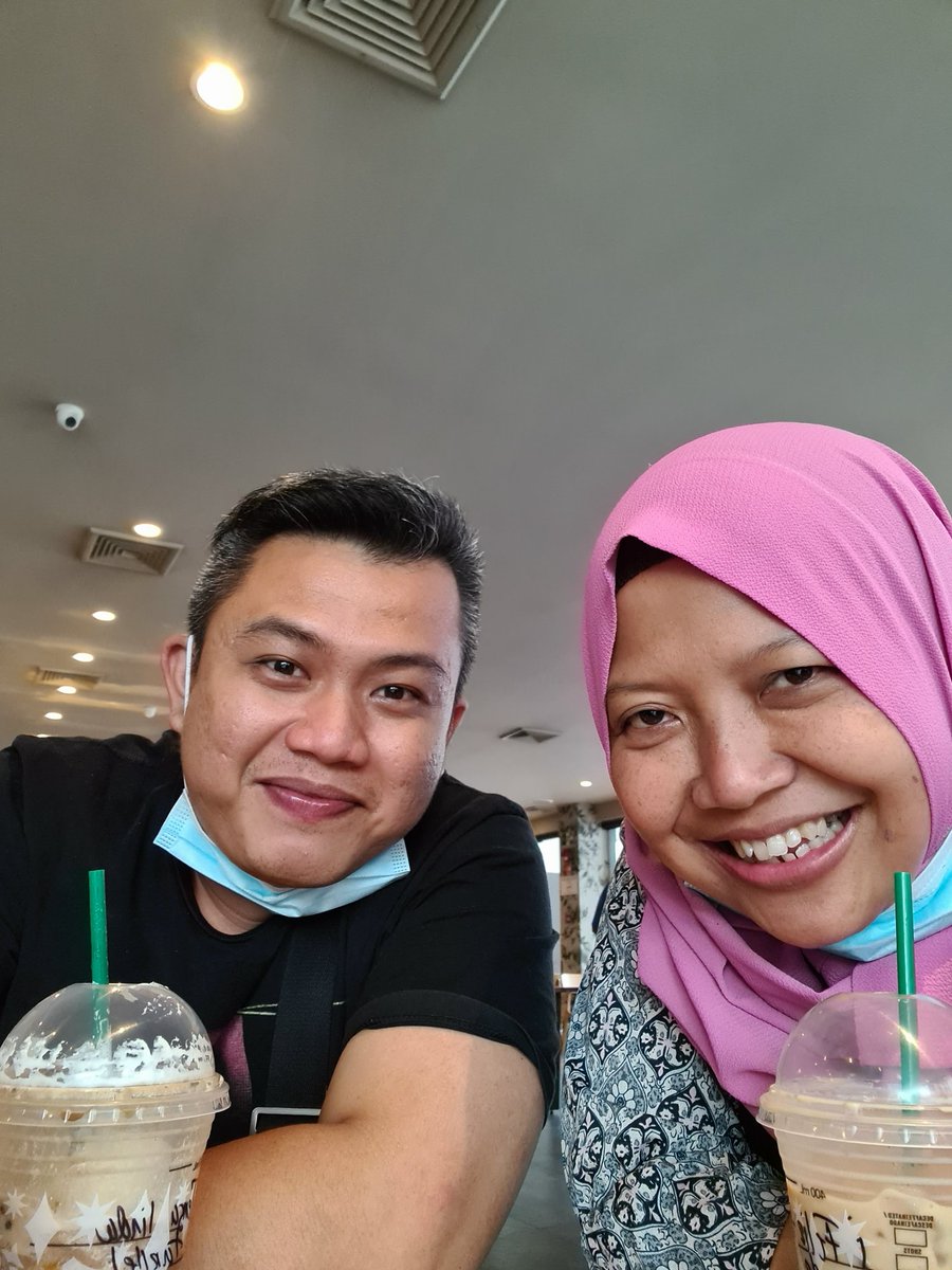 dephiedepp's tweet image. #bestfriend #7yearslater