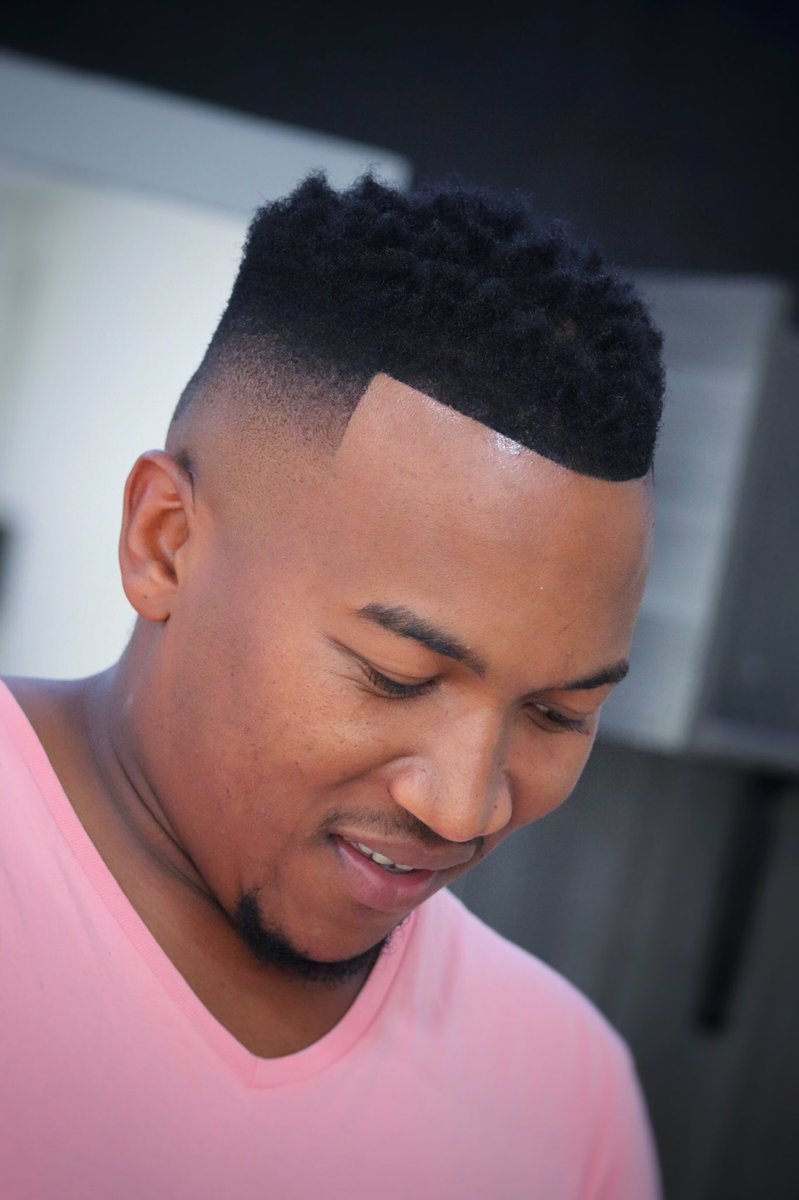 TSBarberShop_'s tweet photo. #barbershop #barbershopconnect #ladies #photooftheday #theshoalinfadefumaster #theshopbarbershop https://t.co/PqH62wJtgu