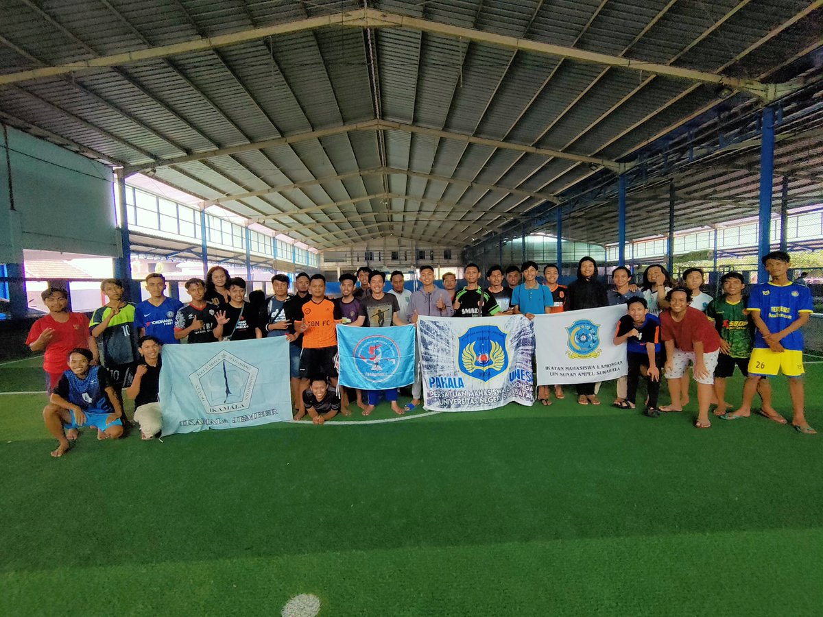 fornasmala's tweet photo. Futsal Bareng fornasmala
#fornasmala https://t.co/qvEuw6QHbW
