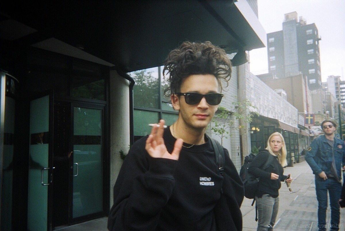 Matty Healy from The 1975 { a beautiful thread }