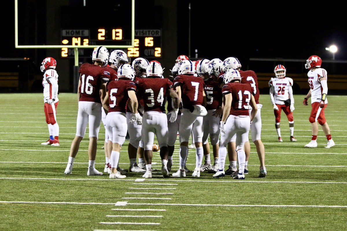 Thunder Football Family - still on the game high... historic and on to state!  Congrats all!

Shared picts and video clips are here:  icloud.com/sharedalbum/#B…

<a href="/SJAFOOTBALL/">St. James Football</a> <a href="/SJA_Gameday/">St. James Thunder Athletics & Activities</a>