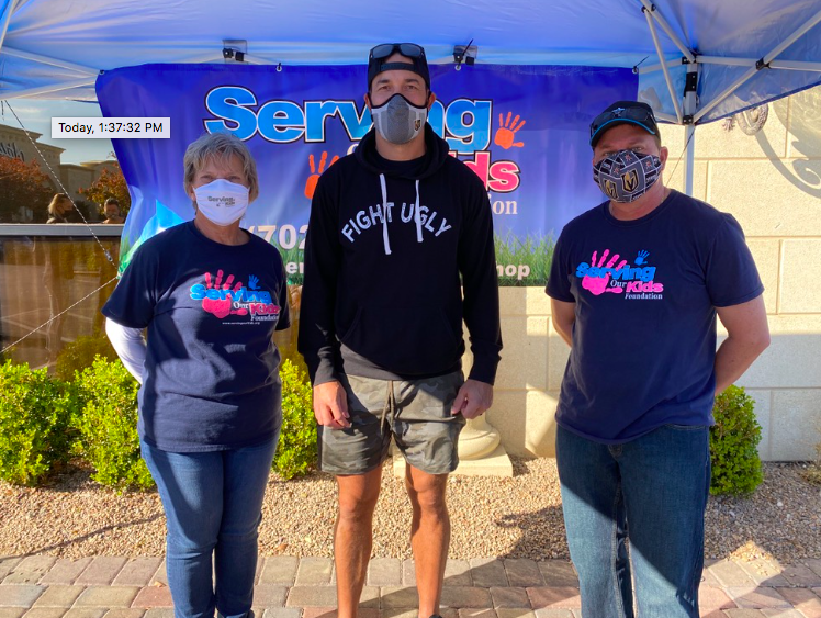 Thank you, <a href="/8NewsNow/">8 News Now</a> for supporting us for the contactless #FOODDRIVE with #charity, <a href="/servingourkids/">Serving Our Kids</a>! We are grateful to the community and a special visit by Santa &amp; <a href="/GoldenKnights/">Vegas Golden Knights</a> <a href="/EngosHeroes/">Deryk Engelland</a> 
Deryk Engelland and his family! Thank you to <a href="/Colliers_LV/">Colliers | Las Vegas</a> &amp; <a href="/Fortapachecomm1/">Fortapachecommons</a>!