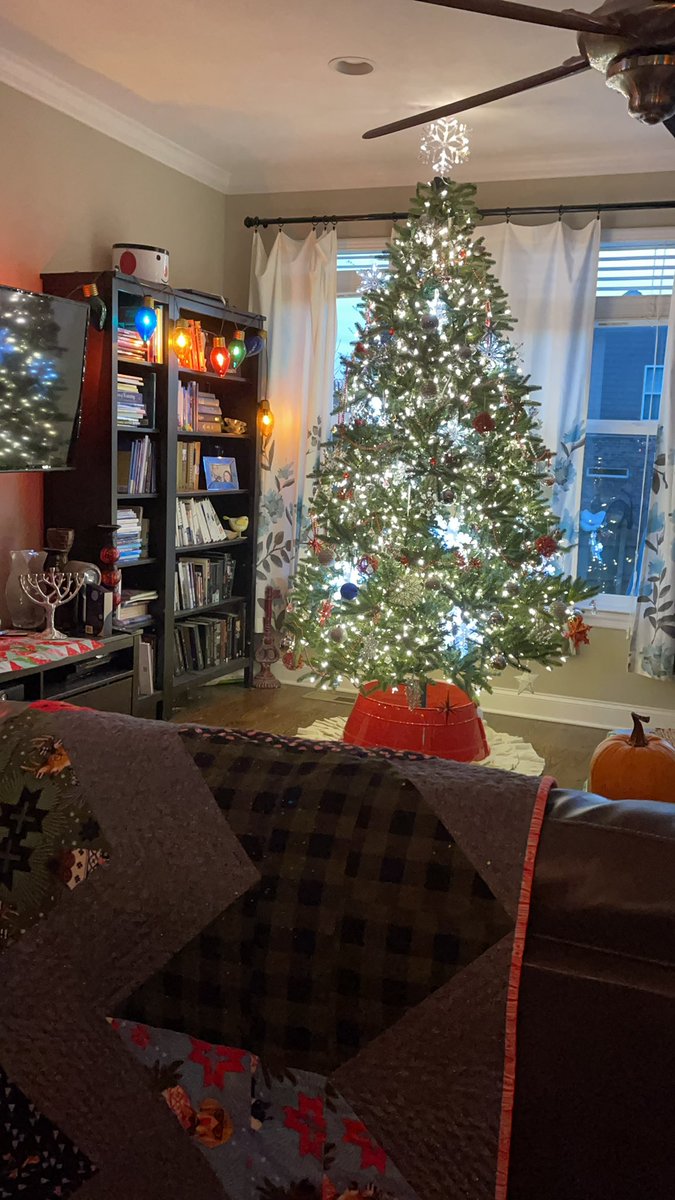 toquilts's tweet photo. Tree us up, last years quilt is out!  Who is ready for a new holiday quilt pattern &amp; tutorial?! Coming to my YouTube channel on Tuesday! https://t.co/dyG97BMZC2
