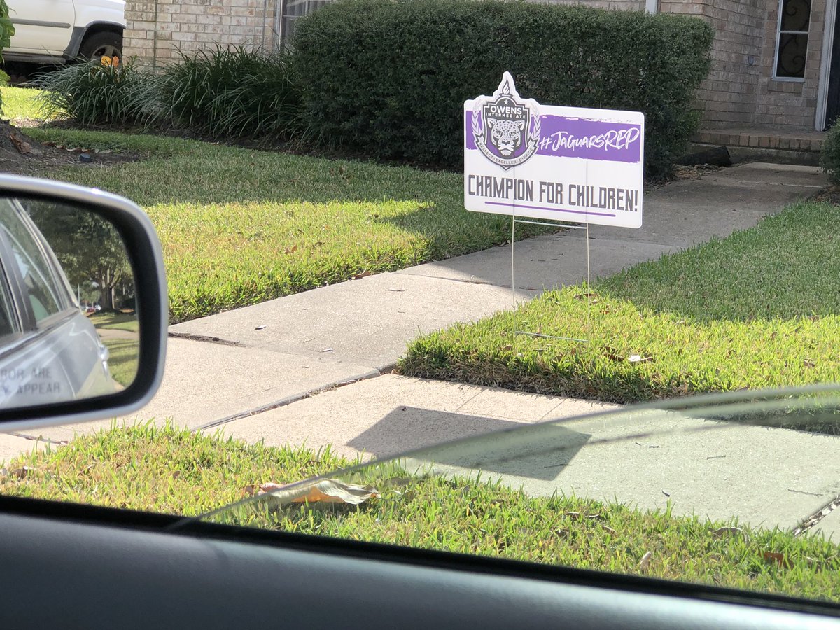 MsGarrett2017_'s tweet photo. @OwensInt @AliefISD @STSbrandTX Our Owens Int. teachers  and staff are “Champions for Children “-they were quite surprised with yard signs upon their return home from school Friday. #STSBrand #ChampionsForChildren #AliefGrateful #JagsREP https://t.co/wuuOQYb5Fa