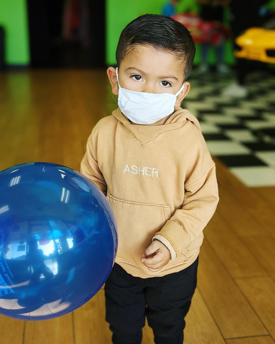 Asher giving us some #kidmodel vibes 😎

Cut and style by Mrs. Ashley

#freshcut #handsome #kidlife #perfecthair #sharkeystustin #sharkeyscutsforkids #fresh #boy #holidayhair #kidfashion #kidstyle #tustin #instakids #orangecounty #ockids #california #bluesteel