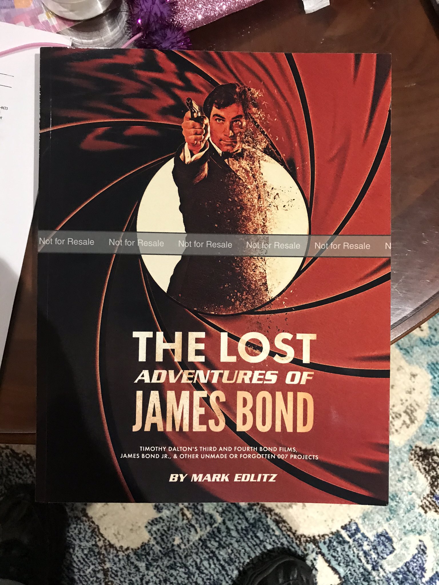 The Lost Adventures Of James Bond - book EnYwFRPXYAEXHFF