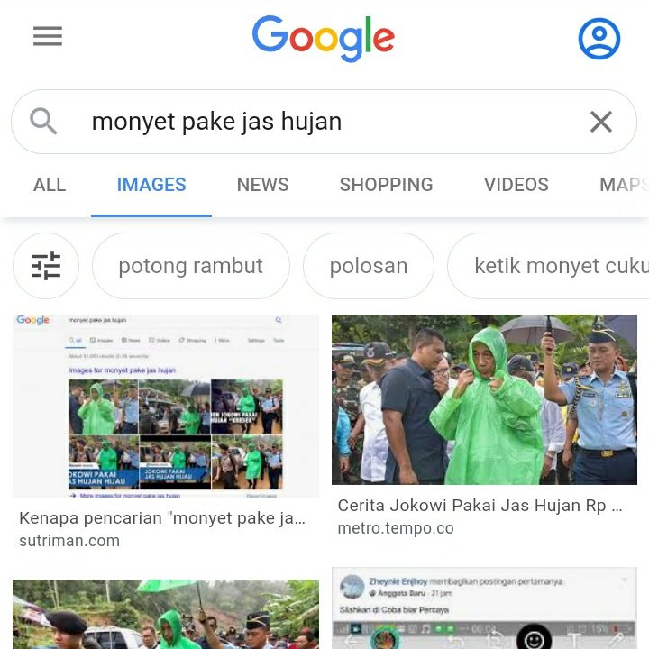 Monyet pake jas hujan kuning