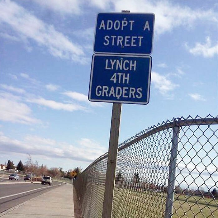 SignsRedmond's tweet image. What an unfortunate combination of words! But it’s still funny! 😂😂😂
.
.
.
#funnysigns #signfails #signshoplife #weekendfunnies #rotfl #streetsigns #lol #signdesign #proofreadingfail instagr.am/p/CH4Y3yElaQ9/