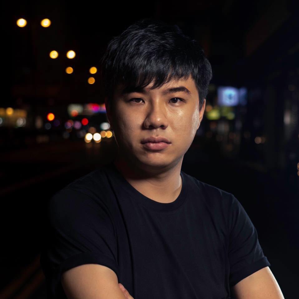 HKLiberty_Team's tweet photo. BREAKING๐ญ๐ฐโผ๏ธ#HongKong pro-democracy district councilors #HenryWong and #TimothyLee arrested by #CommercialCrimeBureau #HongKongPolice. The latest of an ongoing string of prosecutions against the pro-democracy camp.
Photos: Wongโs and Leeโs FB https://t.co/SL6Y9A4X50