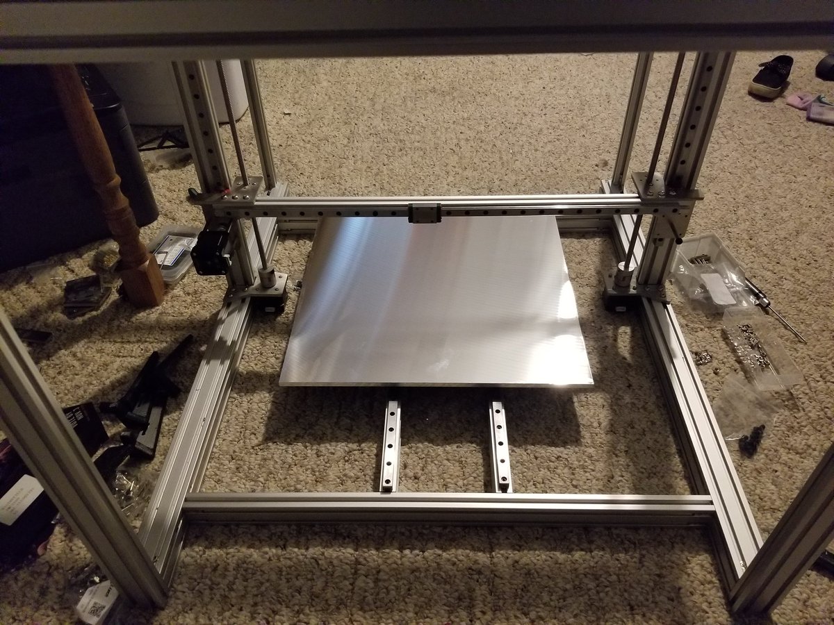 LukesLaboratory's tweet image. #Stablebot slinger in process. Going well sofar! Next step is to drill some holes in the mic6 bed for the kinematic mounts! #3Dprinting