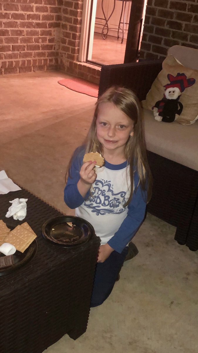 OleMiss1848's tweet photo. Enjoying family time with @lindsay_burkes and #AddyGrace on the back porch and #Smore’s 😋😋 https://t.co/V8tqsxPdW3