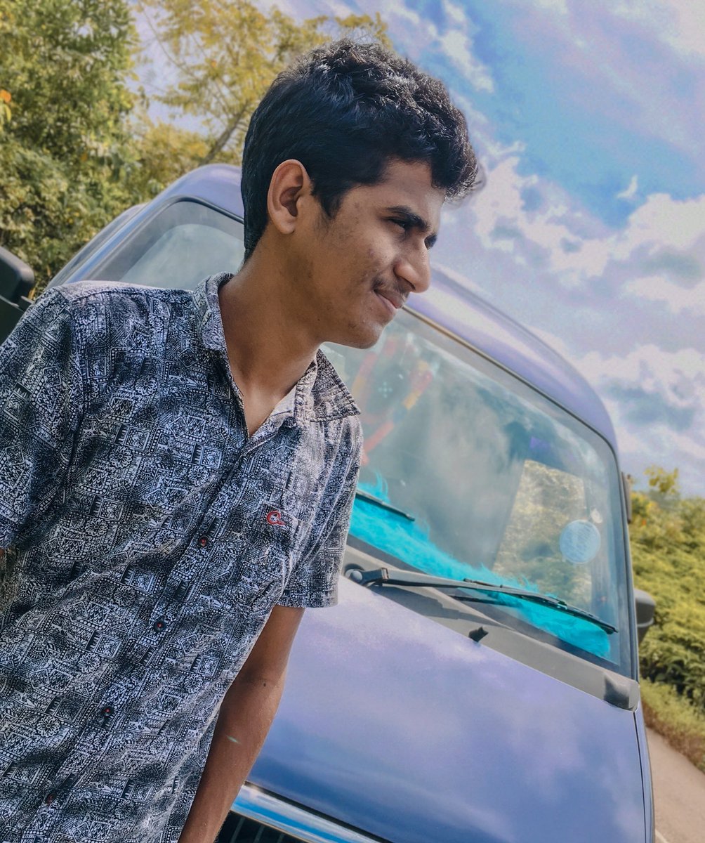 Subod_hiruna's tweet photo. සුබම සුබ උදෑසනක් වේවා යාලුවෝ හැමෝන්ටම🌞☀️♥️
#suboo https://t.co/9AQLXcULr1