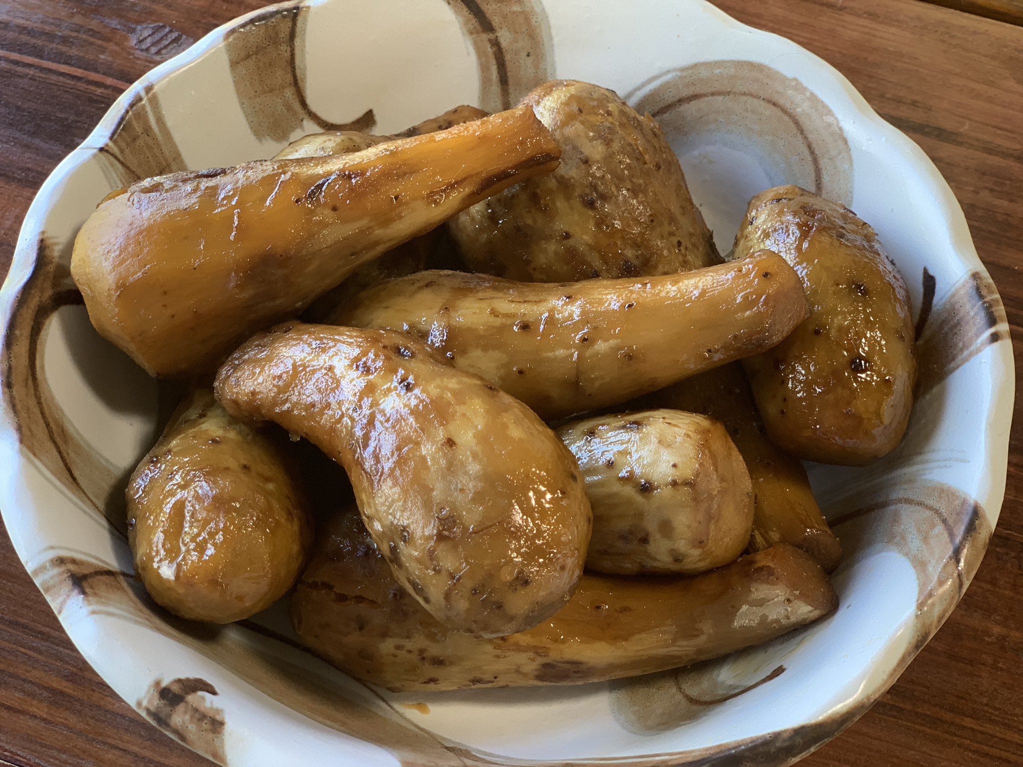 海風おねえさん 里芋の煮付けとムロアジの南蛮漬け T Co G11oxmholm 郷土料理の作り方をブログに書きました 婦人会の南蛮漬けのタレ 水 3 醤油 2 酢 1 砂糖 お好みです ムロアジは魚おろす練習に最適です ぜひ作ってみてくださいね