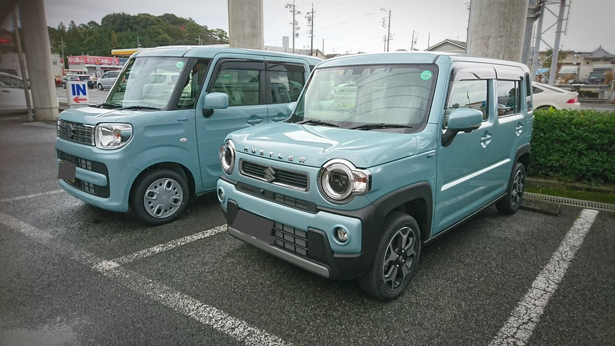 Twitter पर スズキアリーナ清水インター ハスラー スペーシア 人 仲良く並んだ２台はどちらも人気のカラー オフブルーメタリック 皆さんは何色が好きですか 最新の展示車情報は T Co Pbj8fy8x9a スズキ販売新静岡 ハスラー 新型