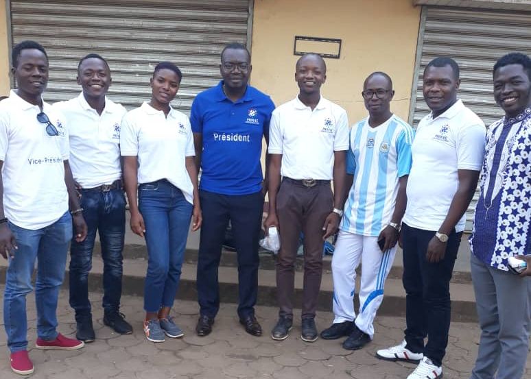 CameroonProvac's tweet photo. La générosité, une valeur qui rend heureux celui qui donne et celui qui reçoit! PROVAC a bien voulu faire un don ce jour à une association de déficients visuels dans la ville de Yaoundé.
#PROVAC
#GENEROSITE
#VALEURS https://t.co/qW9JQDVJ8M