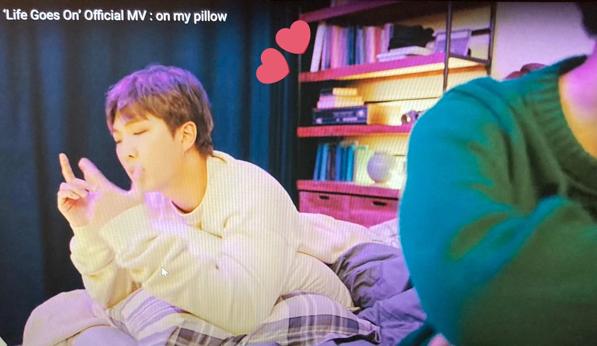 Books... who loves reading books apart from Namjoon?   @shhh_kiki