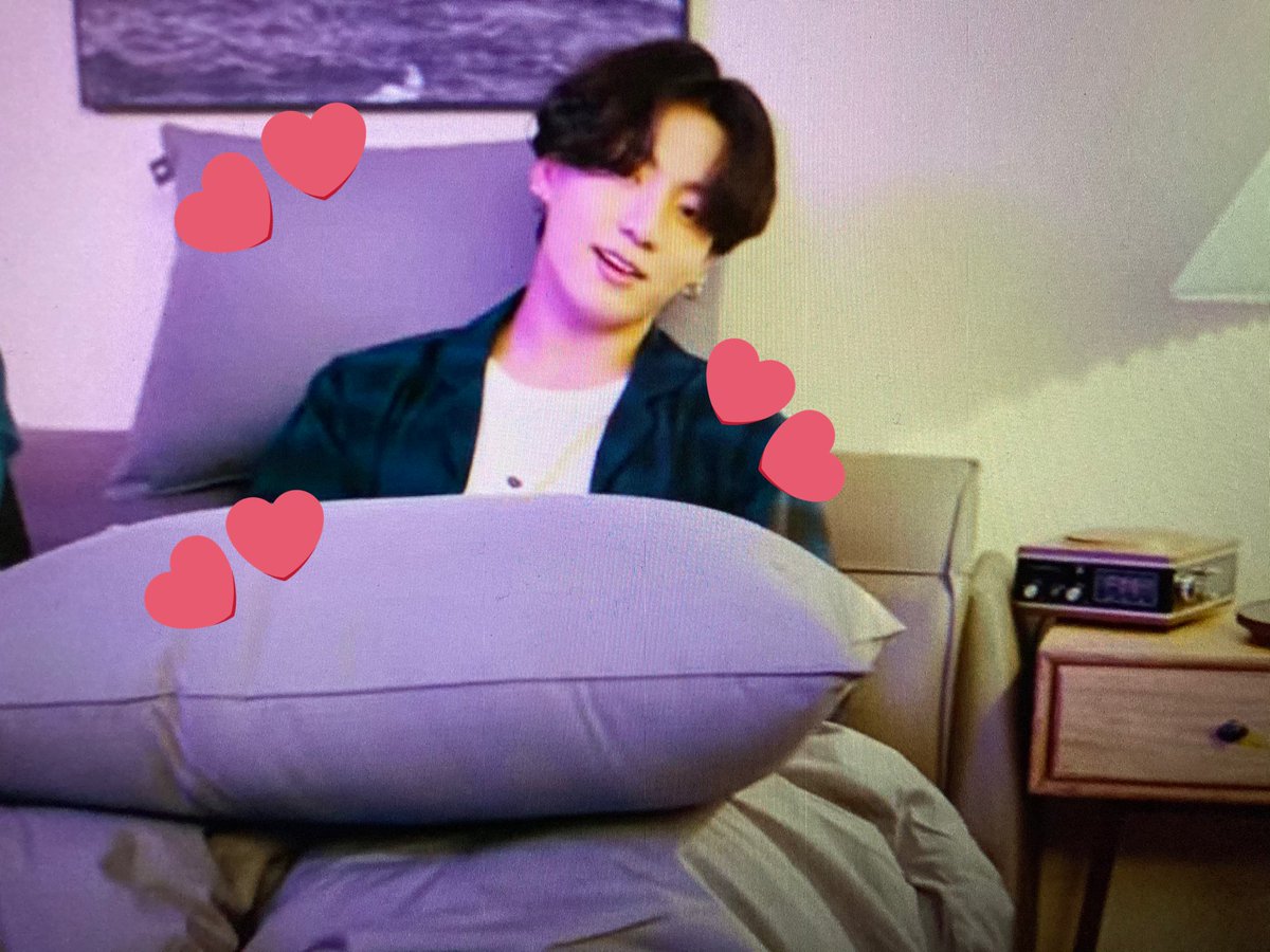 Blue and Grey...   @shhh_kiki  And the funny thing is that JK hinted us in the vlive in case we missed the hints! 