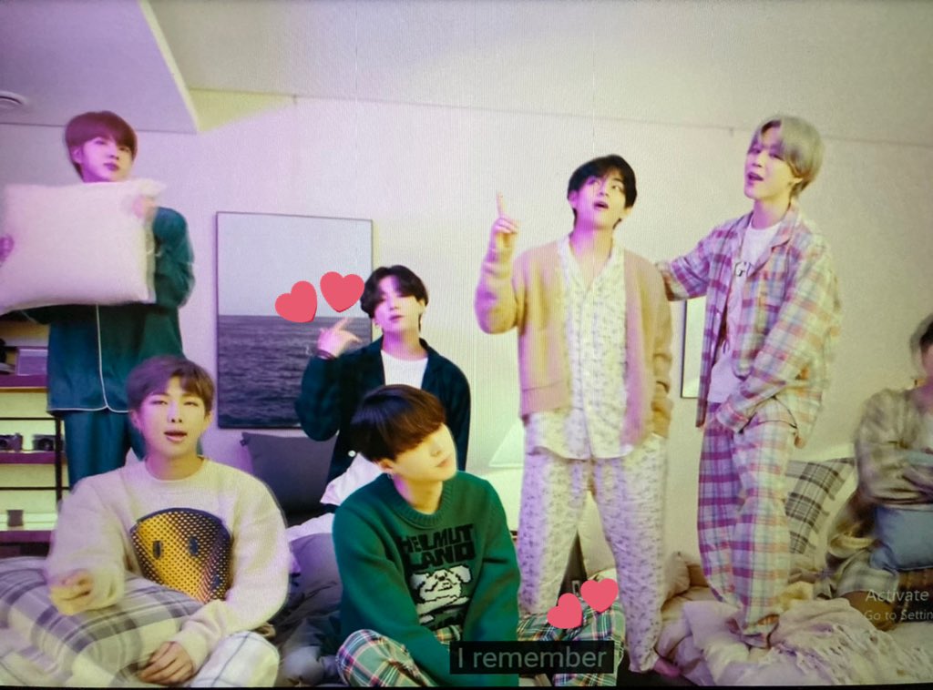 “I remember”...  Do you remember the I Love You sign, taekookers?  @shhh_kiki