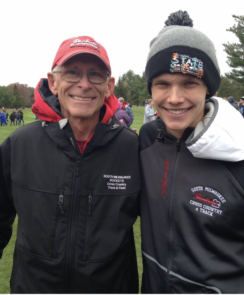 anteudovicic's tweet photo. SM Rocket Cross Country has such a proud history & Jordan Janusiakโs performance in 2017 is clearly a part of it! A 5th place finish at the WIAA Division 1 race representing the Rockets! #smrocketthrowback #gorockets #smway https://t.co/VaMdrMsvN5