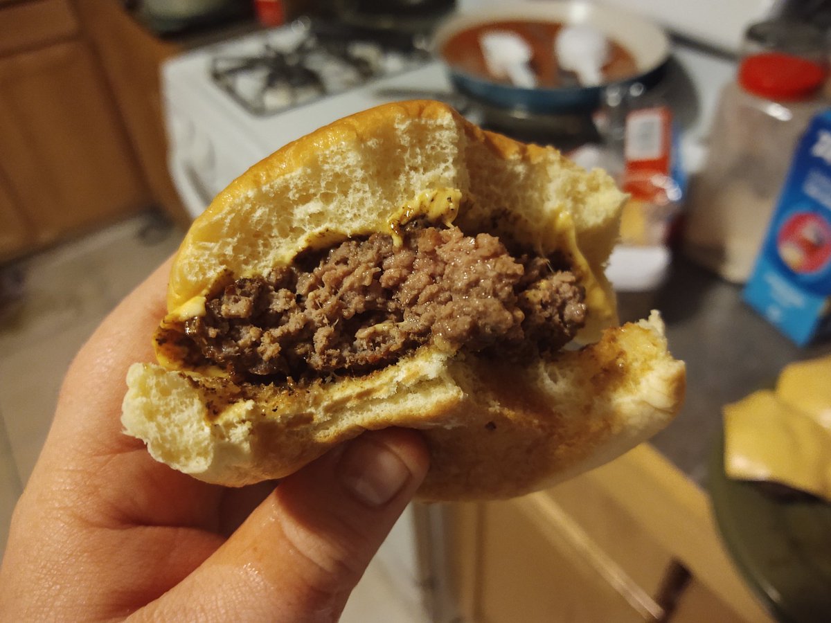 ImAKudosBear's tweet photo. Just some food I made during this pandemic :) 
#ImAKudosBear #Foodie #foodporn #cooking #kcub #steak #burgers #porkchop #homecooking https://t.co/AYqjAli0yq