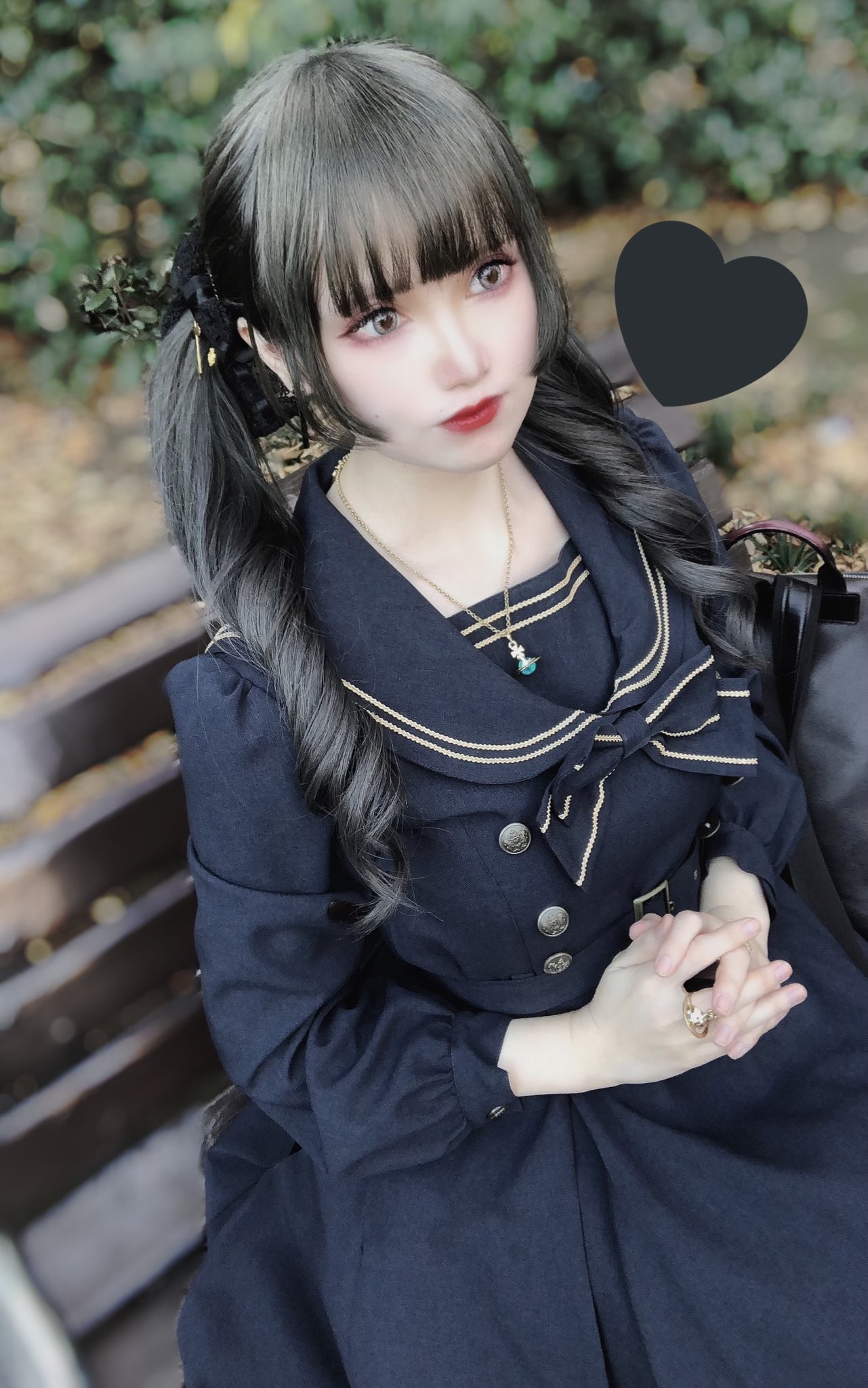 EnZOUFMVcAAiJwr