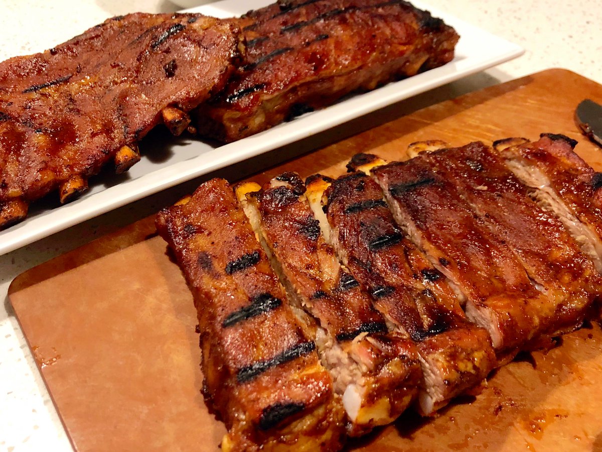 marychrish's tweet photo. My fall off the bone spareribs bbq for tonight’s dinner! So sooo yuuuummm! 🍖🤤😋👩🏻‍🍳 

#Food #Weekend #Dinner #cookedwithlove #bbq #extrariceplease https://t.co/aKpFKsdsU1