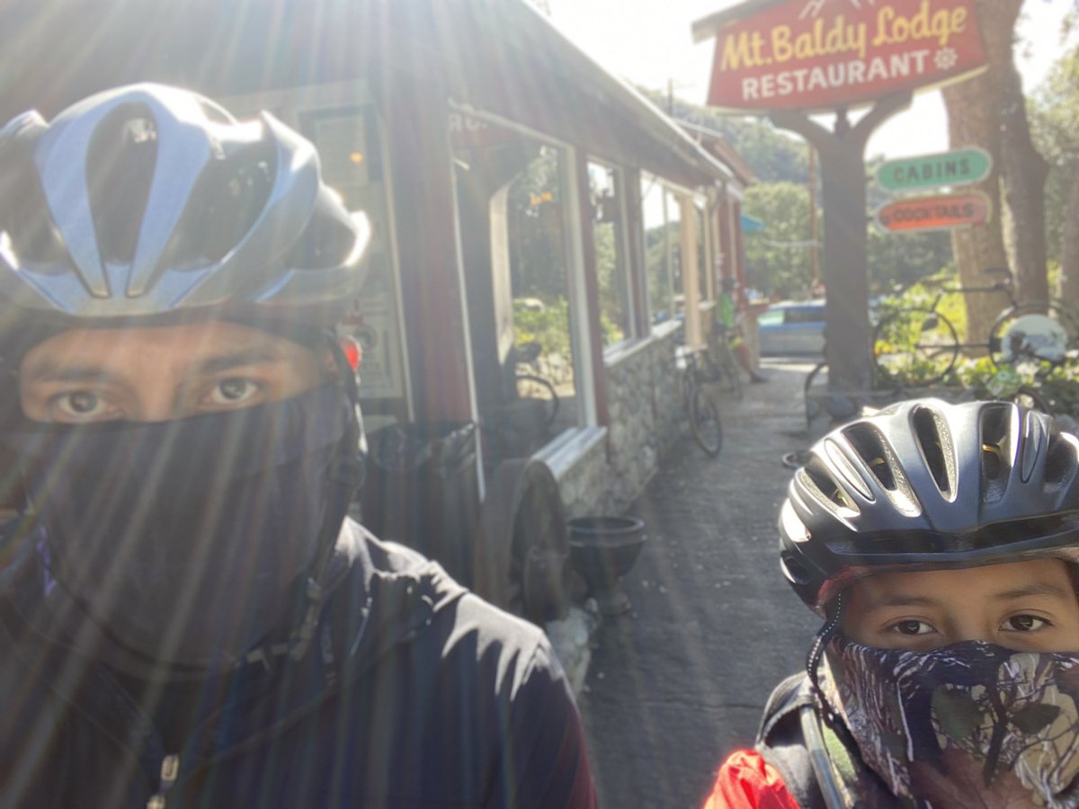 mnahuat909's tweet photo. Evan did a good job climbing to Mount Baldy village @TrekBikes @Bontrager #GoByBike #bboyEVAN #Biking https://t.co/ewXgynIoLg